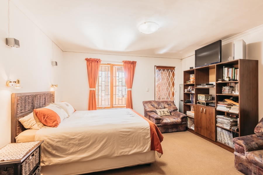 To Let 6 Bedroom Property for Rent in Vredenburg Western Cape